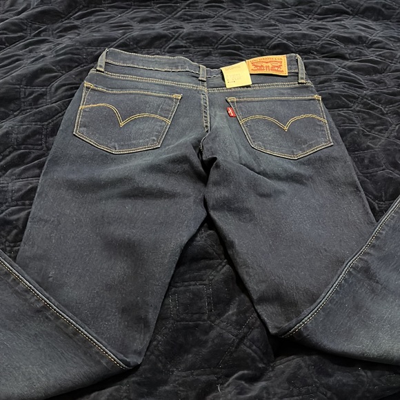 Levi’s 711 Skinny Jeans - Picture 9 of 12